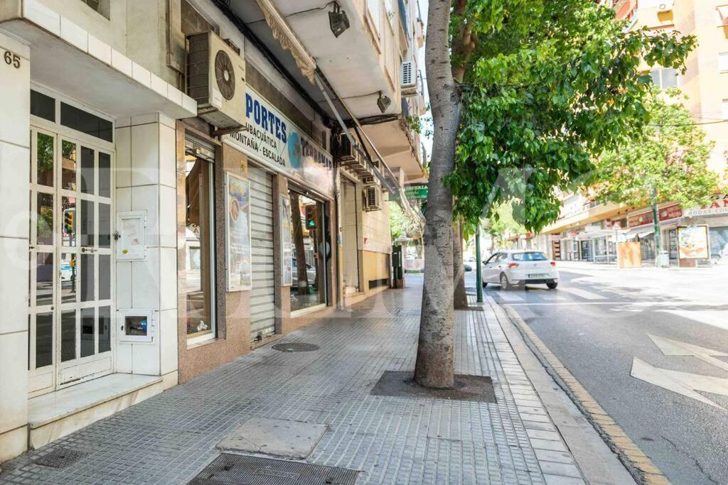 Spacious & Authentic Apartment By Rems Μάλαγα Εξωτερικό φωτογραφία